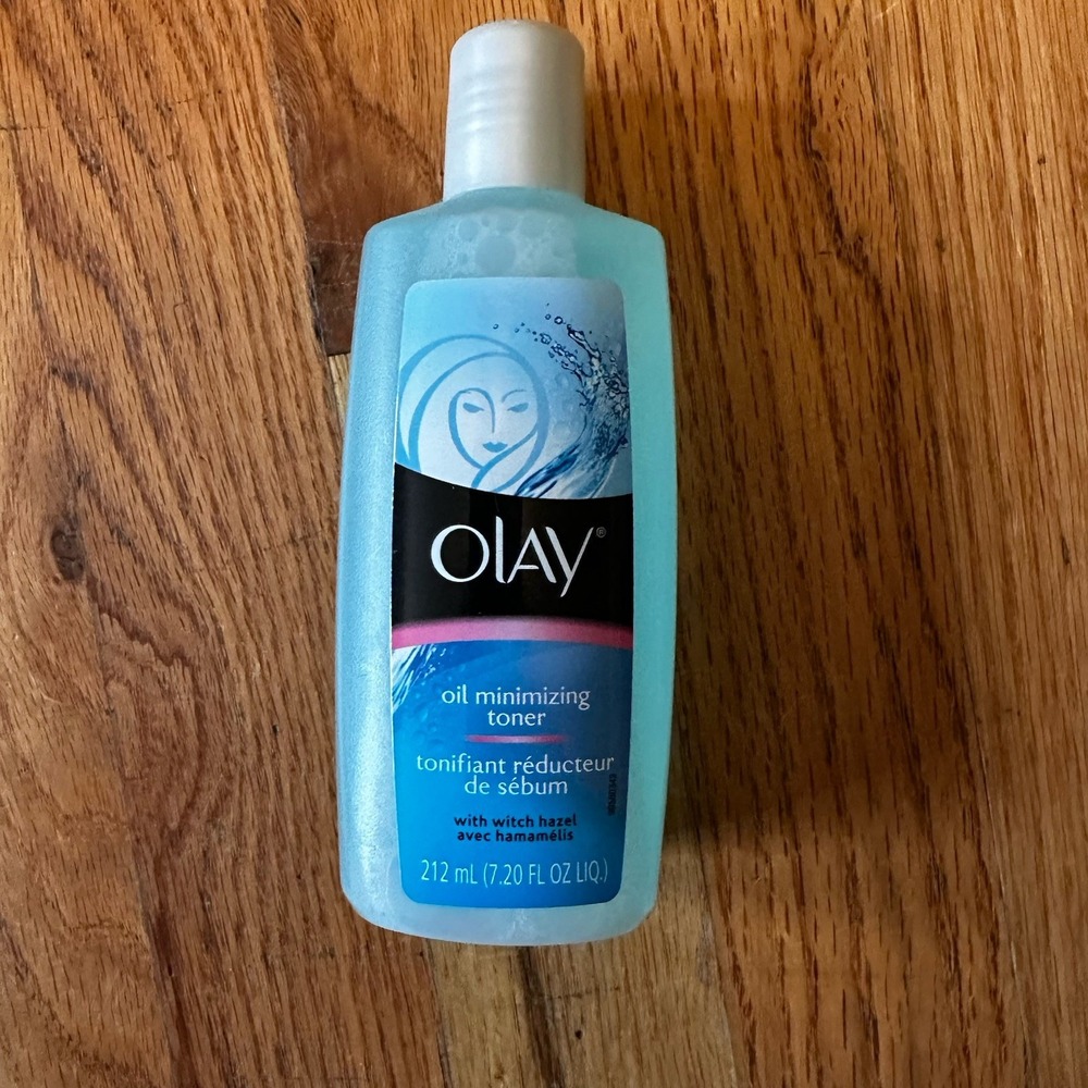 Olay Oil Minimizing Toner with witch hazel 7.20 Fl Oz‎ Hard to Find